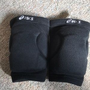 Volleyball knee pads